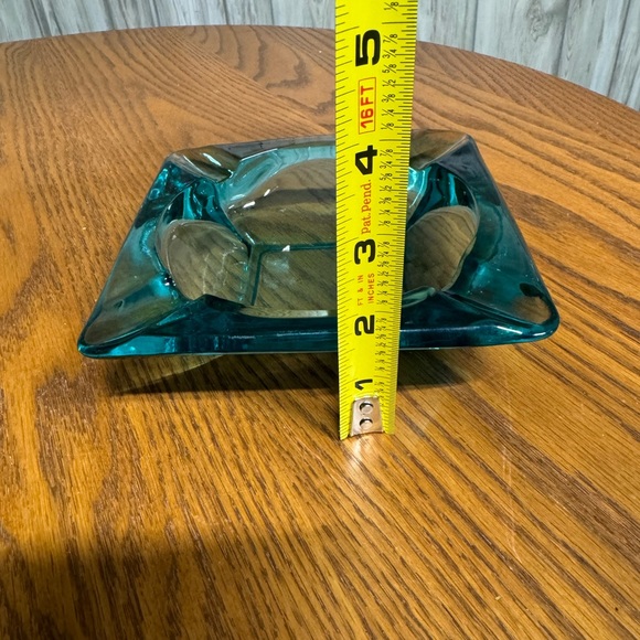 Sold Vintage Ashtray MCM Aqua Blue Glass Square 4 Cigarette Slots  6" - Picture 8 of 8